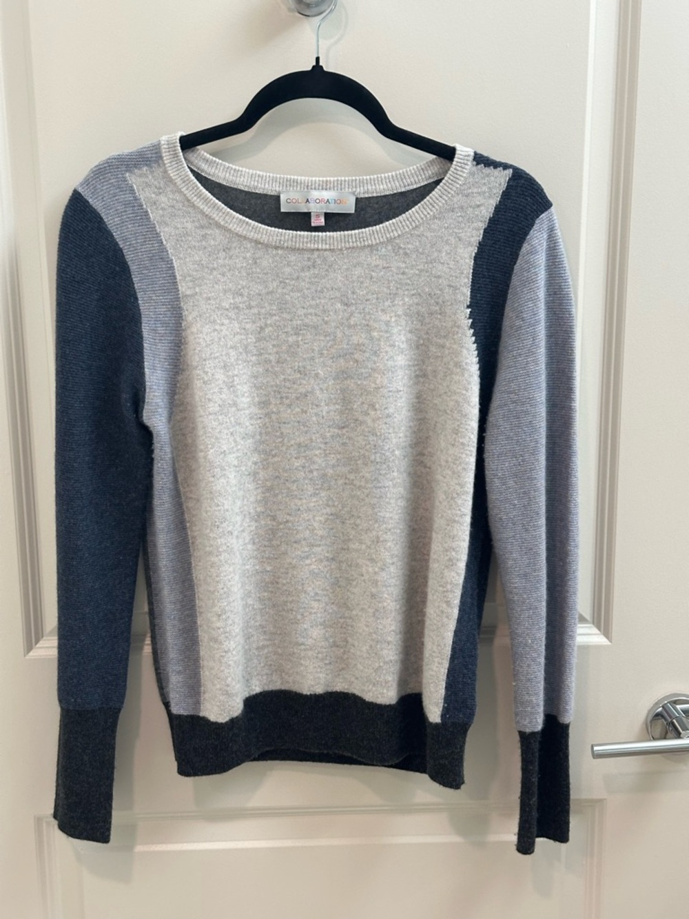 100% Cashmere Colorblock Crewneck Sweater